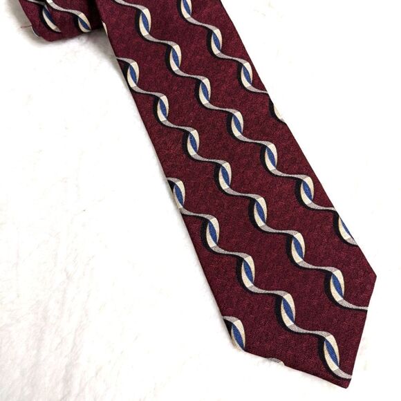 Vintage Men's 100% Silk Tie w/ Wavy Vertical Motif - Silk from Italy - Picture 3 of 12